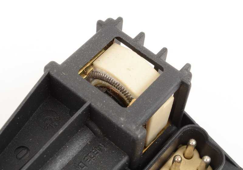 Interruptor de luces OEM 61318353509 para BMW E36, Z3. Original BMW.