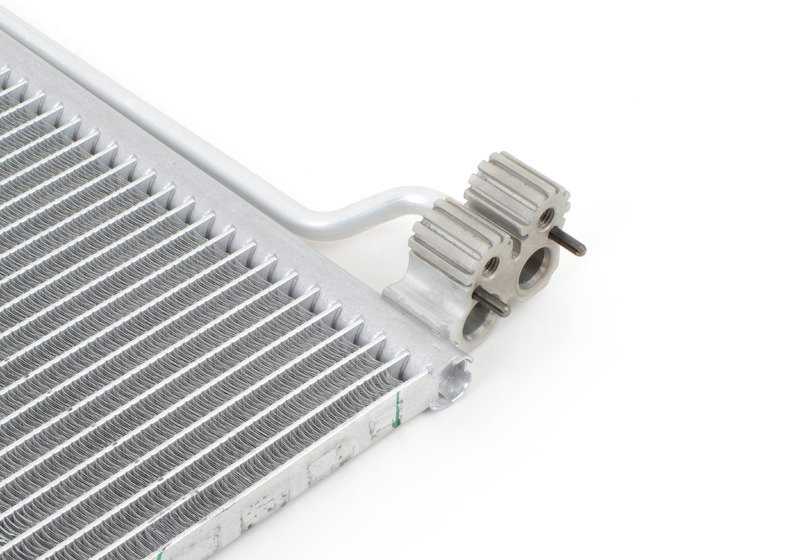 Condensador de aire acondicionado con secador OEM 64509239944 para BMW X5 E70, F15, X6 E71, F16... y más. Original BMW.