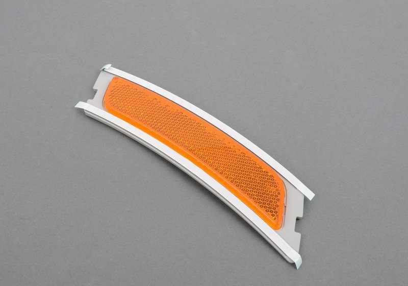 OEM Reflecteur du côté gauche 63147845429 pour BMW F06, F06N, F12, F12N, F13, F13N. Pièce BMW originale.