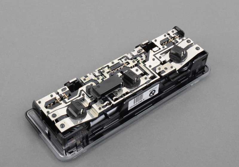 Luz de lectura interior delantera OEM 63316962010 para BMW E63, E64. Original BMW.