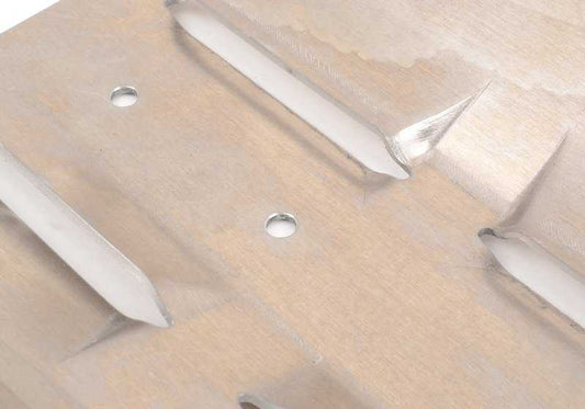 Feuille de couverture OEM 11131308293 pour BMW E30 320i, 320is, M3... et plus. Véritable BMW.