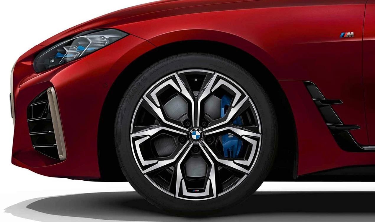 Inserto 1 para llanta de aluminio M Aerodinámico 860 OEM 36106896790 para BMW G26. Necesario junto al Inserto 2 para correcta instalación. Compatible con invierno y verano. Original BMW.