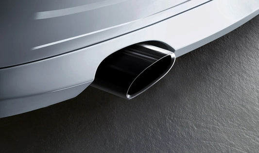 Embellecedor de escape negro cromado OEM 18307618464 para BMW E90, E90N, E91, E91N, E92, E92N, E93. Mejora estética trasera. Original BMW.