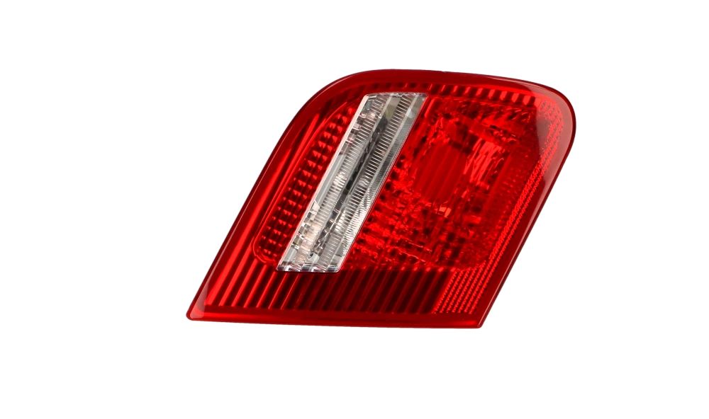 Piloto trasero izquierdo portón OEM 63216920705 para BMW Serie 3 E46 Berlina/Touring. Compatible con modelos fabricados entre 1998 y 2005. Recambio original BMW.