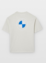 T -Shirt blanc pour enfants avec grand logo BMW au dos et texte "Freude" sur la poitrine. Taille 104-164. OEM 80142864156 pour les vêtements officiels de BMW. BMW d'origine.