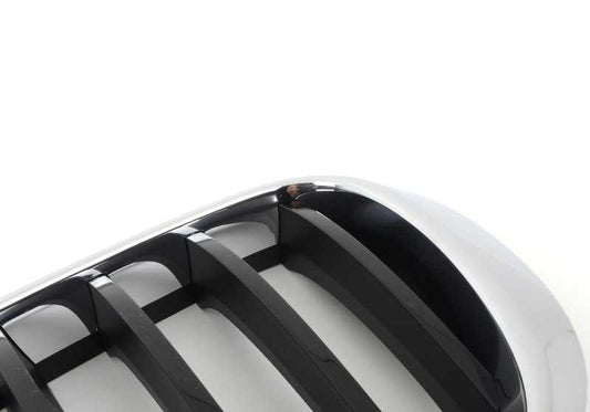 Grade frontal esquerda para BMW F25, F26 (OEM 51117338571). BMW original.