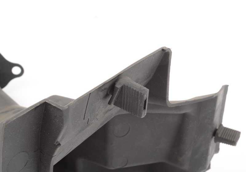 Dreno direito OEM 64316925978 para BMW E81, E82, E87, E88, E90, E91, E92, E93, E84. BMW original.