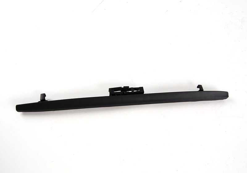 Spoiler de limpiaparabrisas izquierdo OEM 61618162985 para BMW E39 (520d, 520i) con motor M47 o M52. Compatible con modelos del 01/1996 al 09/2003. Recambio original BMW.