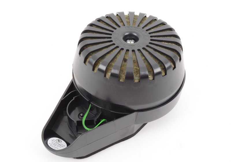 Altavoz trasero derecho OEM 65138370868 para BMW E36. Pieza original BMW. Ideal para sistema estéreo trasero. Repuesto original, perfecta compatibilidad y calidad garantizada.
