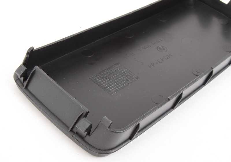 Cubierta derecha paragolpes delantero (gris oscuro) OEM 51118122450 para BMW Serie 3 E36. Pieza original BMW.