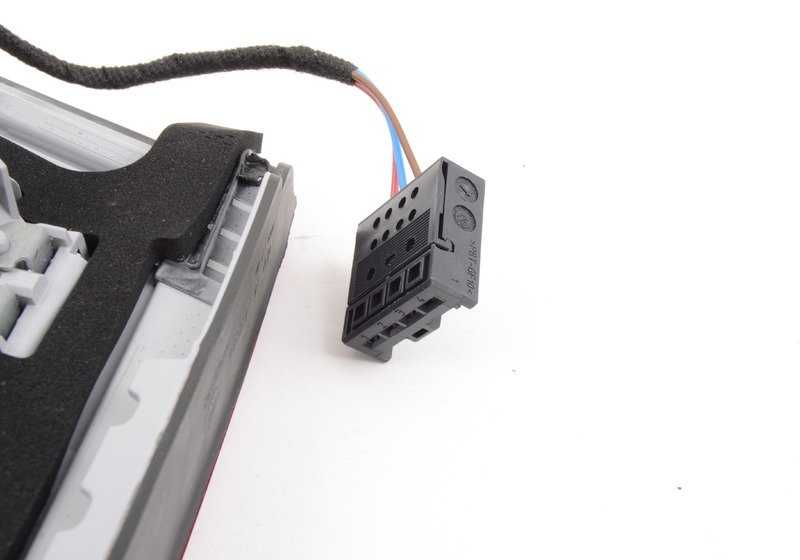 Piloto trasero derecho maletero OEM 63217162304 para BMW E93 (Serie 3 Cabrio). Original BMW.