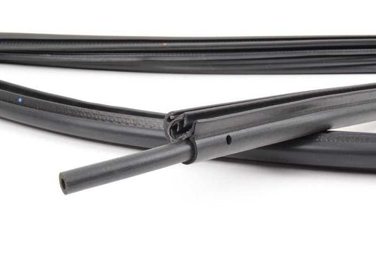 Right door board OEM 51333420704 for BMW Z4 Coupé E86 (2005–2008). Original BMW.