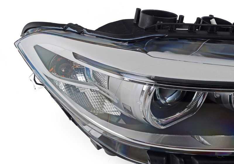 Faros Bi-Xenón derecho OEM 63117388932 para BMW F22, F23, F87. Original BMW.