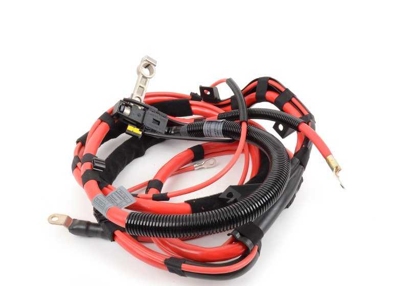 Cable de batería (+) OEM 61123414879 para BMW E83. Original BMW.