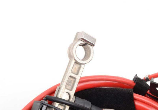 Cable de batería (+) OEM 61123414879 para BMW E83. Original BMW.