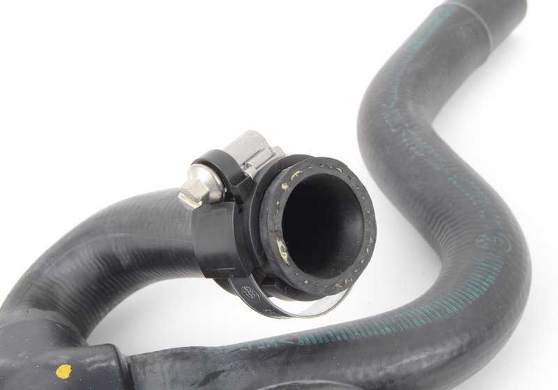 Manguito de retorno calefacción OEM 64218385275 para BMW Serie 7 E38 750i y 750iL (M73). Compatible con modelos fabricados entre 1994 y 2001. Original BMW.