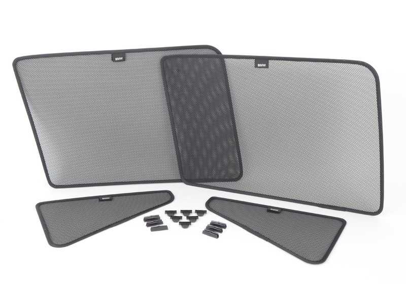 Parasoles laterales traseros (1 pieza) OEM 51462318007 para BMW F31. Protege del sol y reduce el calor interior. Usable con la ventanilla bajada. Original BMW.