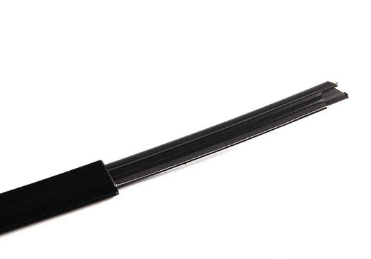 Burlete exterior ventanilla izquierda OEM 51211944345 para BMW E34 518i, 518g. Compatible con modelos de 1989 a 1996. Original BMW.