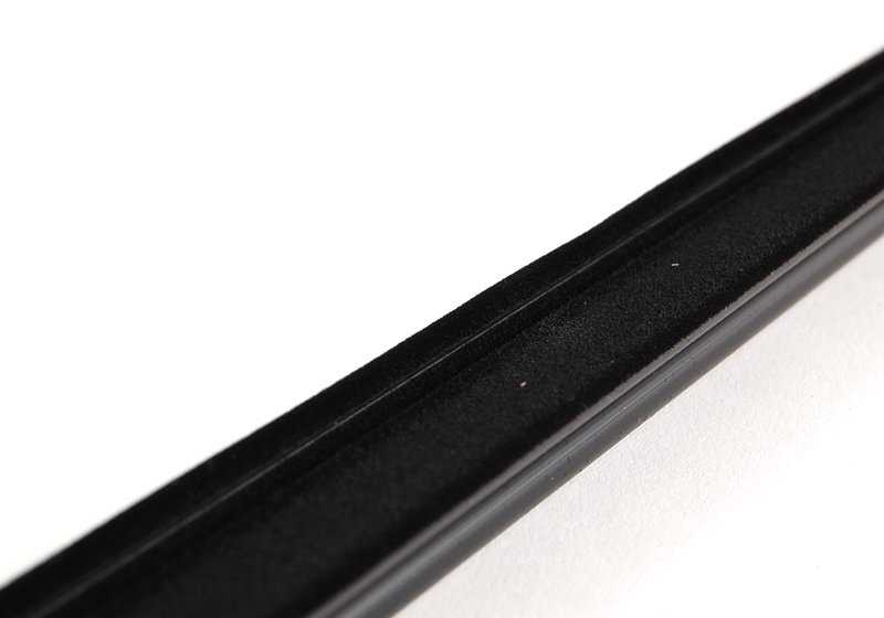 OEM de burlete externo 51211944345 para BMW E34 518i, 518G. Compatível com modelos de 1989 a 1996. BMW original.