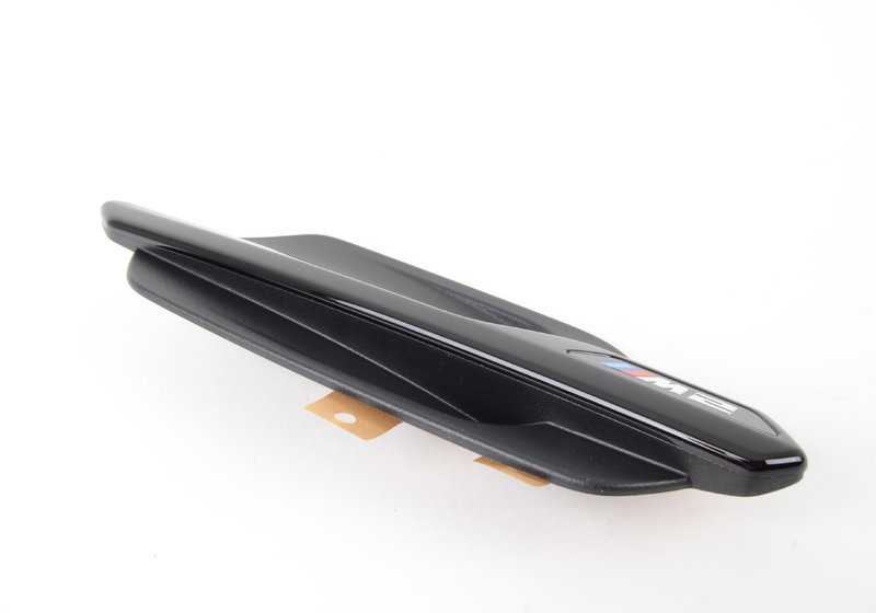 SIDE GRACE M Performance for air inlet in fin OEM 51712407180 for BMW F87 (m2) All compatible models. Original BMW piece. Bright black finish for a sporty style.