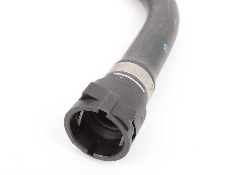 Manguera de retorno refrigerante OEM 11531705225 para BMW E39 520i con motor M52. Compatible con modelos fabricados entre 1996 y 2003. Recambio original BMW.