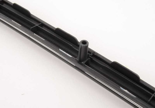 Moldura embellecedora delantera derecha OEM 51417389530 para BMW F32, F33. Original BMW.