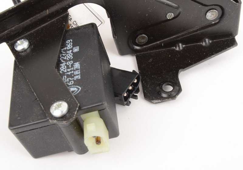 Cerradura del maletero trasero OEM 51248238469 para BMW E39. Original BMW