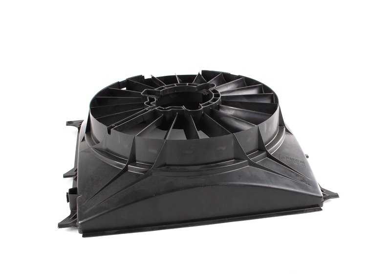 Conducto de admisión OEM 64548363741 para BMW E36. Pieza original BMW, ideal para sistema de ventilación o aire acondicionado. Compatible únicamente con BMW Serie 3 modelo E36. Original BMW.
