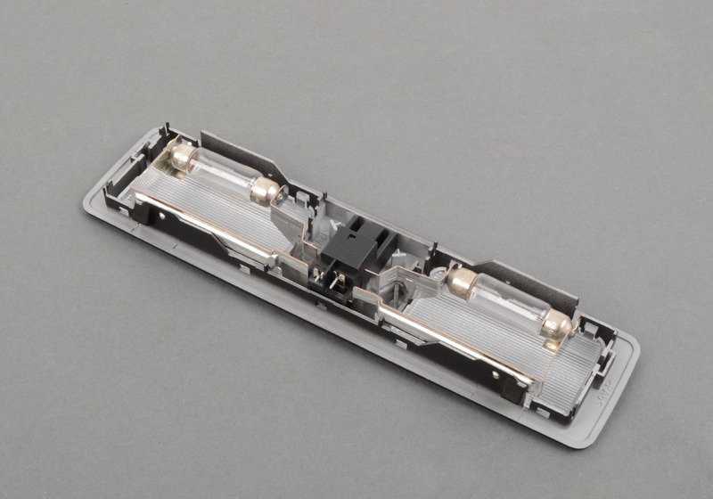 Luz del espejo para BMW Serie 5 E39, Serie 7 E38 (OEM 63312269512). Original BMW