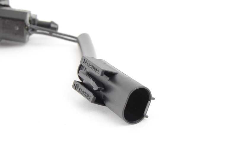 Tobera de inyección OEM 61667054446 color negro brillante para BMW Serie 6 E63 y E64 (LCI incluido). Original BMW.