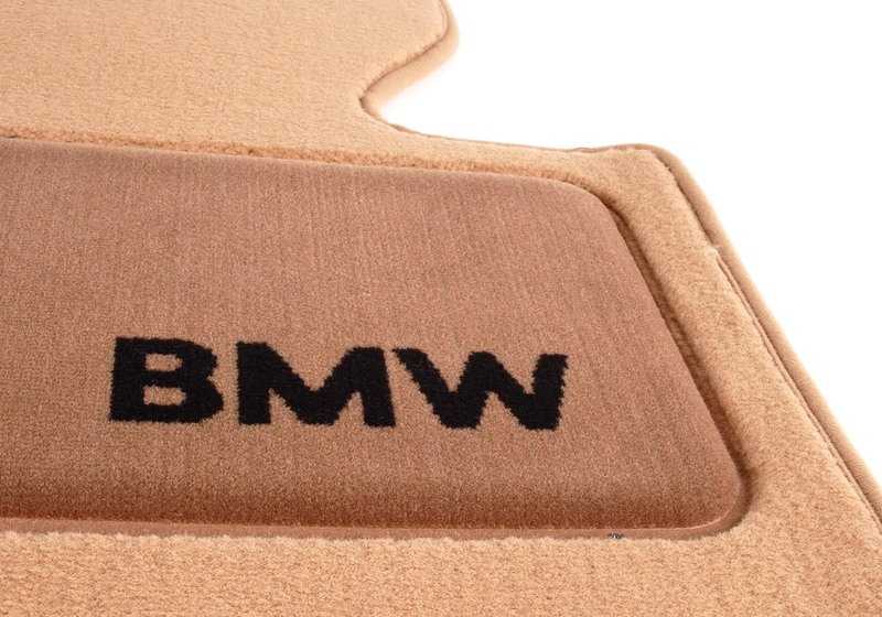 Alfombrillas delanteras y traseras beige arena OEM 51478204022 para BMW Serie 5 E39 (Berlina y Touring). Original BMW.
