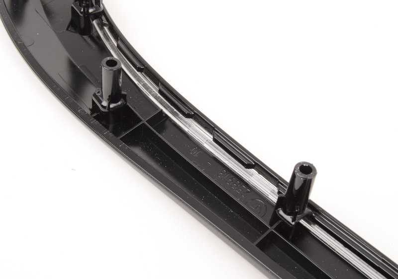 Moldura decorativa frontal izquierda OEM 51417389535 para BMW F32, F33, F82, F83. Original BMW.