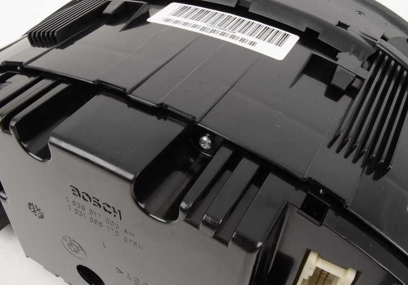 Cuadro de instrumentos sin codificar OEM 62108036649 para BMW E46. Velocímetro en MPH. Pieza original BMW.