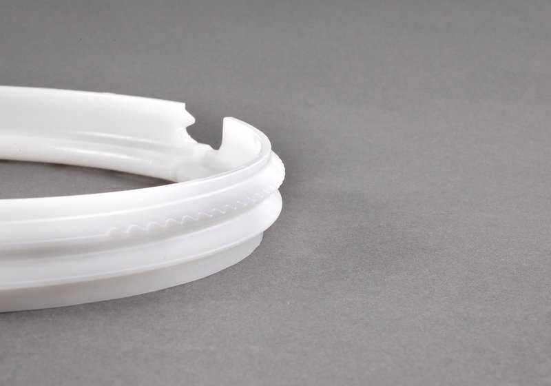 Adaptador para depósito de combustible OEM 16146750466 para BMW E60, E61, E63, E64, E65, E66, E83. Original BMW.