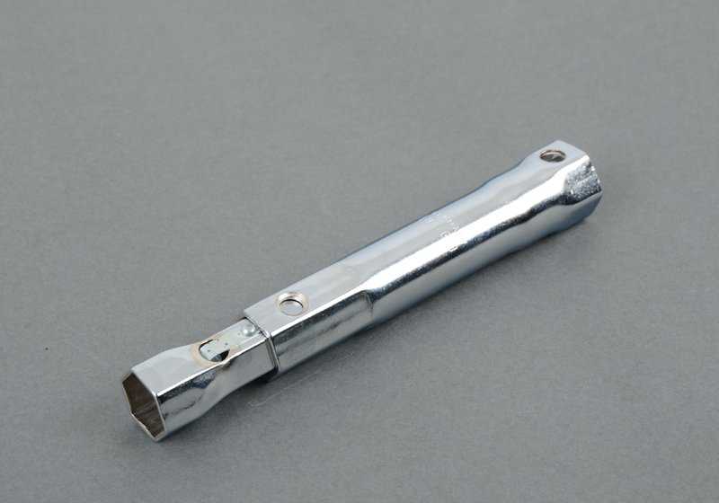 Adjustable Spark Plug Wrench for BMW 3 Series E30, 5 Series E28, 6 Series E24 (OEM 71112225101). Original BMW