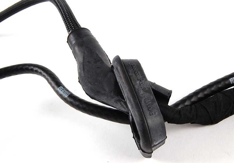 Cable de reparación para portón trasero derecho para BMW E34 (OEM 61108365702). Original BMW.
