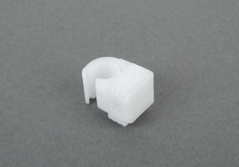 Soporte de sujeción de cables OEM 16131177494 para BMW E81, E82, E87, E87N, E88, E30, E36, E46, E90, E90N, E91, E91N, E92, E92N, E93, E93N, E28, E34, E39, F07N, F10N, F11N, E32, E38, F02N, E31, E84, E53, E70, E70N, F15, E71, E52. Original BMW.