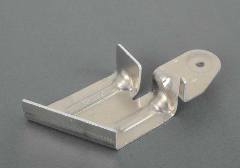 Soporte derecho del paso de rueda OEM 51717203490 para BMW F07, F10, F11, F06, F12, F13, F01, F02. Pieza original BMW.