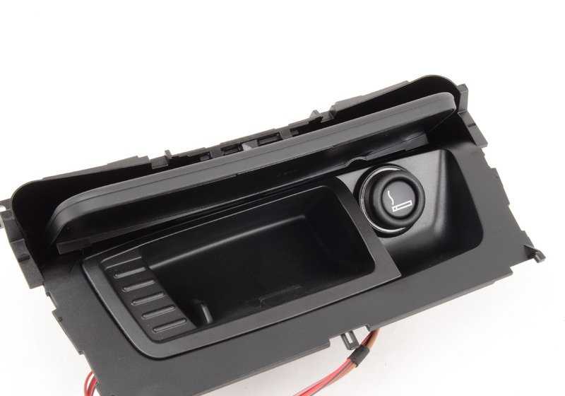 Matte OEM Black Cenicero 51168051991 pour BMW E82. BMW d'origine.