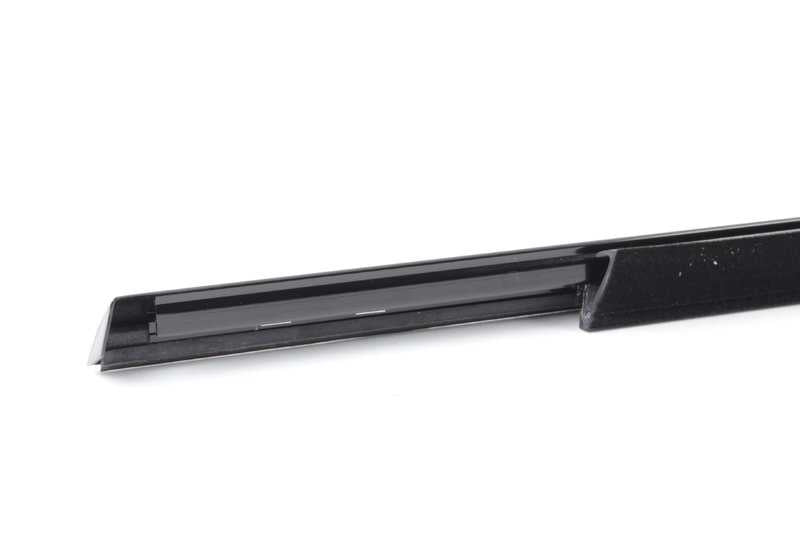 COUVERTURE DU PELLE DROIT 51348257704 pour BMW X5 E53. BMW d'origine.