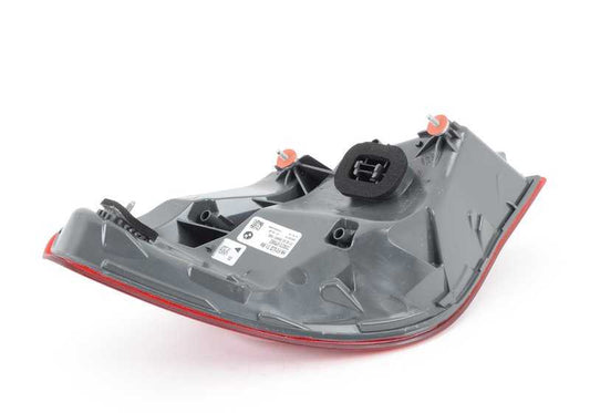 Luz traseira na parede lateral direita OEM 63217300270 para BMW Série 7 F01 LCI, F02 LCI. BMW genuíno.