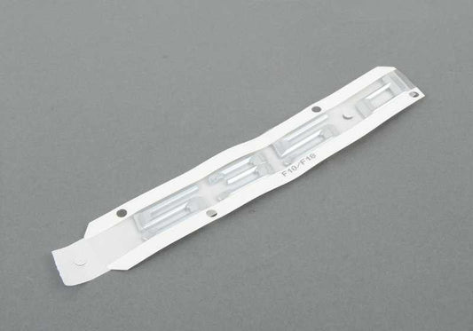 Emblema "BMW" OEM 51147219550 para BMW F10, F11. Original BMW.