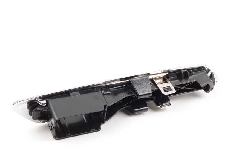 Paramento pared lateral delantero derecho OEM 51137336648 para BMW Serie 5 F10 LCI, F11 LCI. Original BMW.