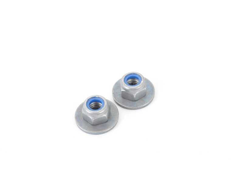 Kit de montaje paragolpes delantero OEM 51112293996 para BMW E46. Incluye tornillos, arandelas, tuercas, grapas y remaches necesarios. Original BMW.