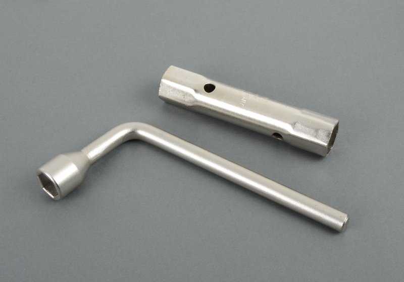 Juego de herramientas OEM 71111240890 para BMW E30, E31, E32, E34, E36, E38, E39, E46, E53, E60, E61, E63, E64, E65, E66, E70, E83, E90, E91, E92, E93. Original BMW.