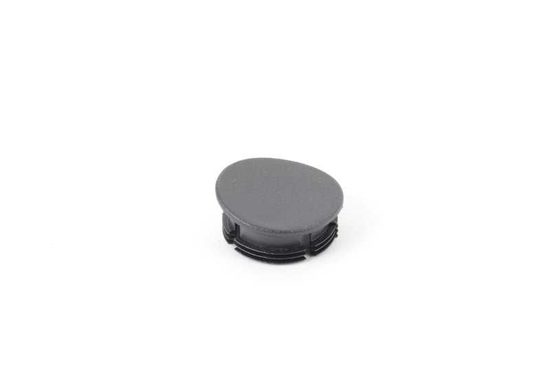 Tapón cubre agujero derecho OEM 51417142058 para BMW E63 y E64 (630i con motor N52K y N53). Compatible con versiones automáticas y manuales. Original BMW.