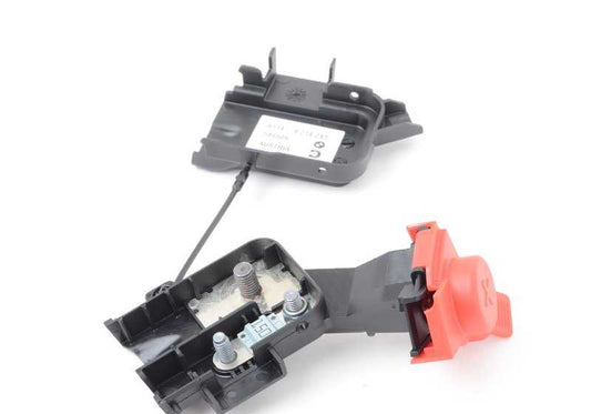 Soporte conector B+ vano motor OEM 61149214243 para BMW F07, F07N, F10, F10N, F11, F11N, F18, F18N, F06, F06N, F12, F12N, F13, F13N, F01N, F02N. Original BMW.