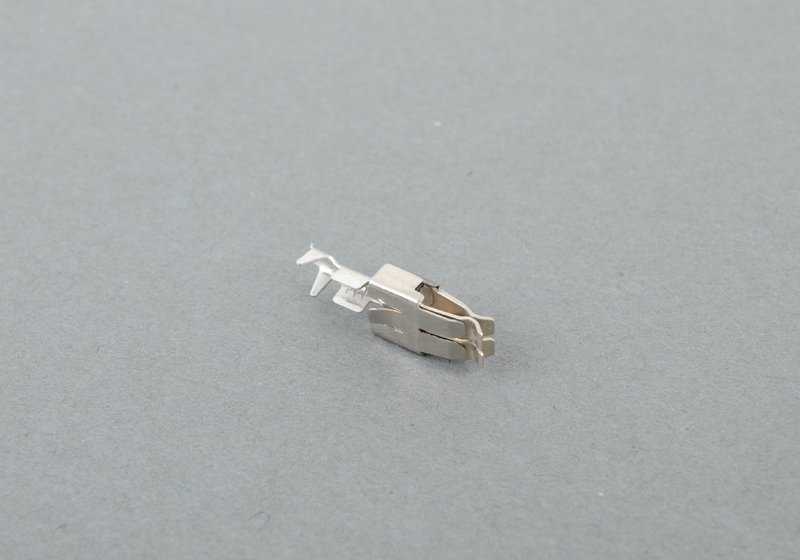 Conector eléctrico doble OEM 61131390435 para BMW E81, E82, E87, E88, F20, F21, E36, E46, E90, E91, E92, E93, F30, F31, F34, G20, G21, F32, G26, E39, F07, F10, F11, F18, F90, G30, G31, G38, G60, G61, G90, F06, F12, F13, G32, E38, E65, E66, F01, F02,