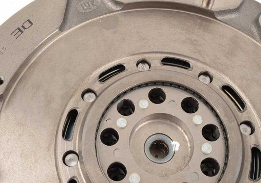 Volante bimasa OEM 21207594480 para BMW F10, F11, F12, F13. Original BMW.