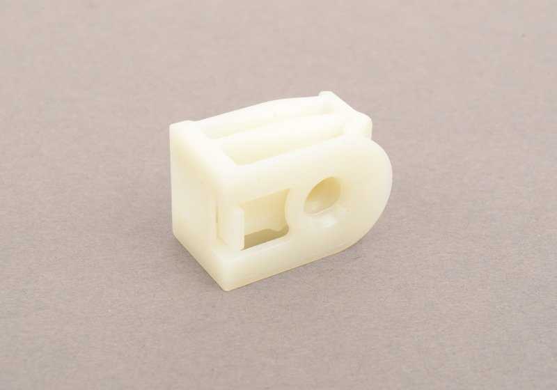 Clip de plástico OEM 07147311312 para BMW {F40, F70, F44, F45, F46, F87, G42, U06, F74, F78, G87, G20, G21, G28, G80, G81, F32, F33, F36, G22, G23, G26, G82, G83, F07, F10, F11, F90, G30, G31, G60, G61, G68, G90, G99, F06, F12, F13, G32, F01, F02, F